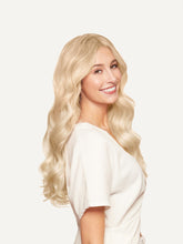 Load image into Gallery viewer, 20" Classic Ash Blonde Clip-Ins - 20" (160g)