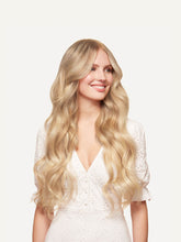 Load image into Gallery viewer, 24" Classic Blonde Balayage Clip-Ins - 24" (240g)