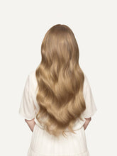 Load image into Gallery viewer, 20" Classic Natural Blonde Clip-Ins - 20" (220g)