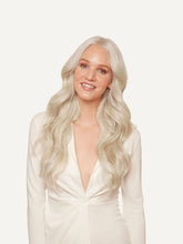 Load image into Gallery viewer, 20" Classic Platinum Blonde Volume Bundle Clip-Ins - 20" (265g)