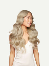 Load image into Gallery viewer, 20" Classic Sandy Blonde Clip-Ins - 20" (220g)
