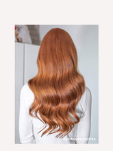 Load image into Gallery viewer, 20" Classic Natural Red Clip-Ins - 20" (220g)
