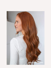 Load image into Gallery viewer, 20" Classic Natural Red Clip-Ins - 20" (220g)
