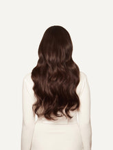 Load image into Gallery viewer, 20" Seamless Chocolate Brown Volume Bundle Clip-Ins - 20" (225g)
