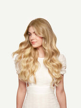 Load image into Gallery viewer, 20" Seamless Dirty Blonde Highlights Volume Bundle Clip-Ins - 20" (225g)
