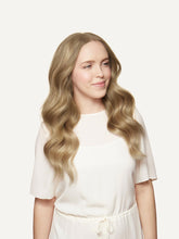 Load image into Gallery viewer, 16" Seamless Natural Blonde Clip-Ins - 16" (140g)
