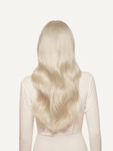 Load image into Gallery viewer, 20" Seamless Platinum Blonde Volume Bundle Clip-Ins - 20" (225g)
