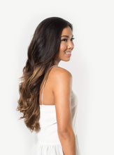 Load image into Gallery viewer, 20" Seamless Ombre Chestnut Volume Bundle Clip-Ins - 20" (225g)
